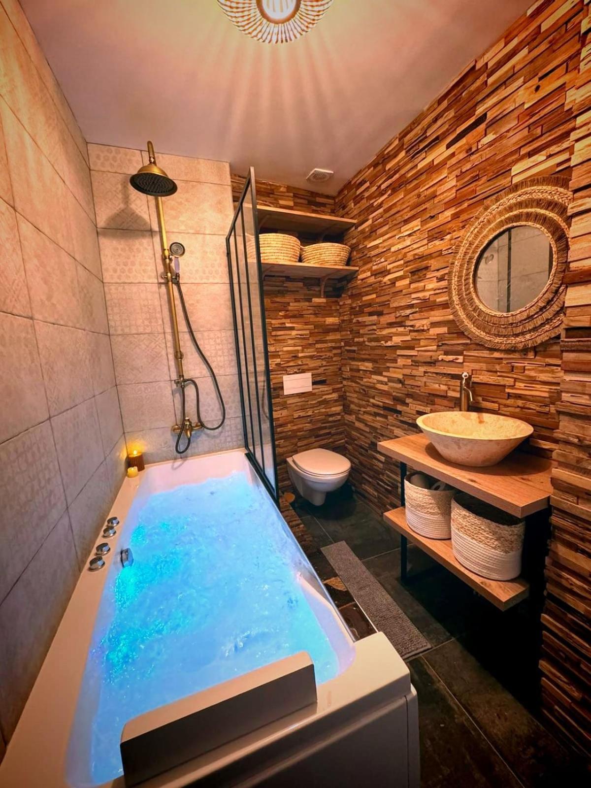 Duplex Safari Jusqu'A 4 Personnes, Spa, Cinema Et Lit Sous Les Arbres, Day Use, 10 Min Centre Ам'єн Екстер'єр фото