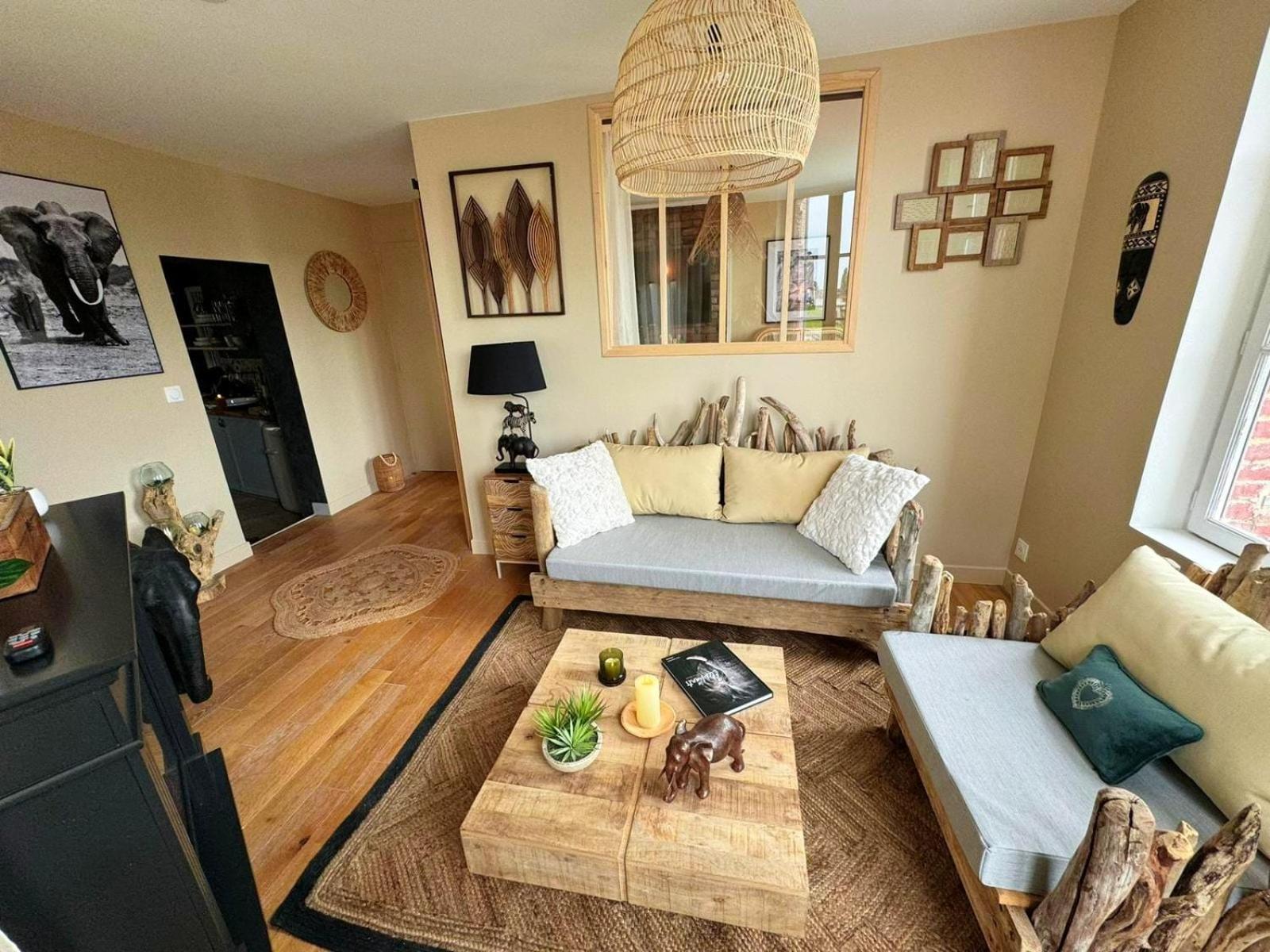 Duplex Safari Jusqu'A 4 Personnes, Spa, Cinema Et Lit Sous Les Arbres, Day Use, 10 Min Centre Ам'єн Екстер'єр фото
